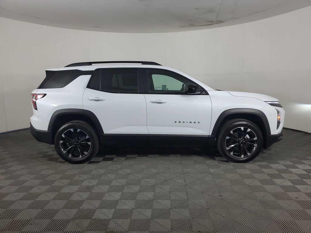 New 2026 Chevrolet Equinox RS FWD image 3