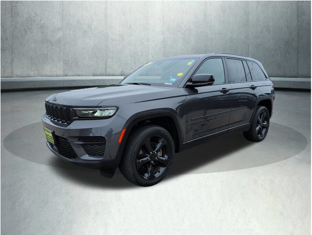Used 2023 Jeep Grand Cherokee Altitude