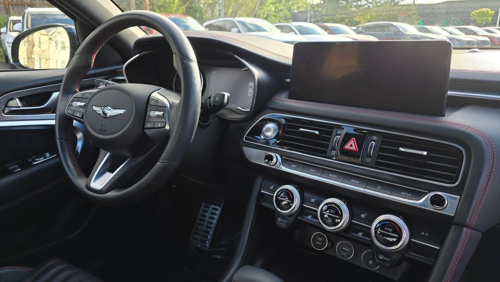 Used 2023 Genesis G70 2.0T w/ Sport Prestige Package image 11