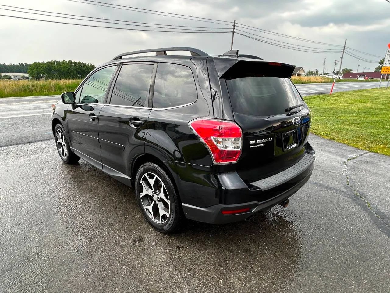 Used 2016 Subaru Forester 2.0XT Premium AWD/4WD image 10