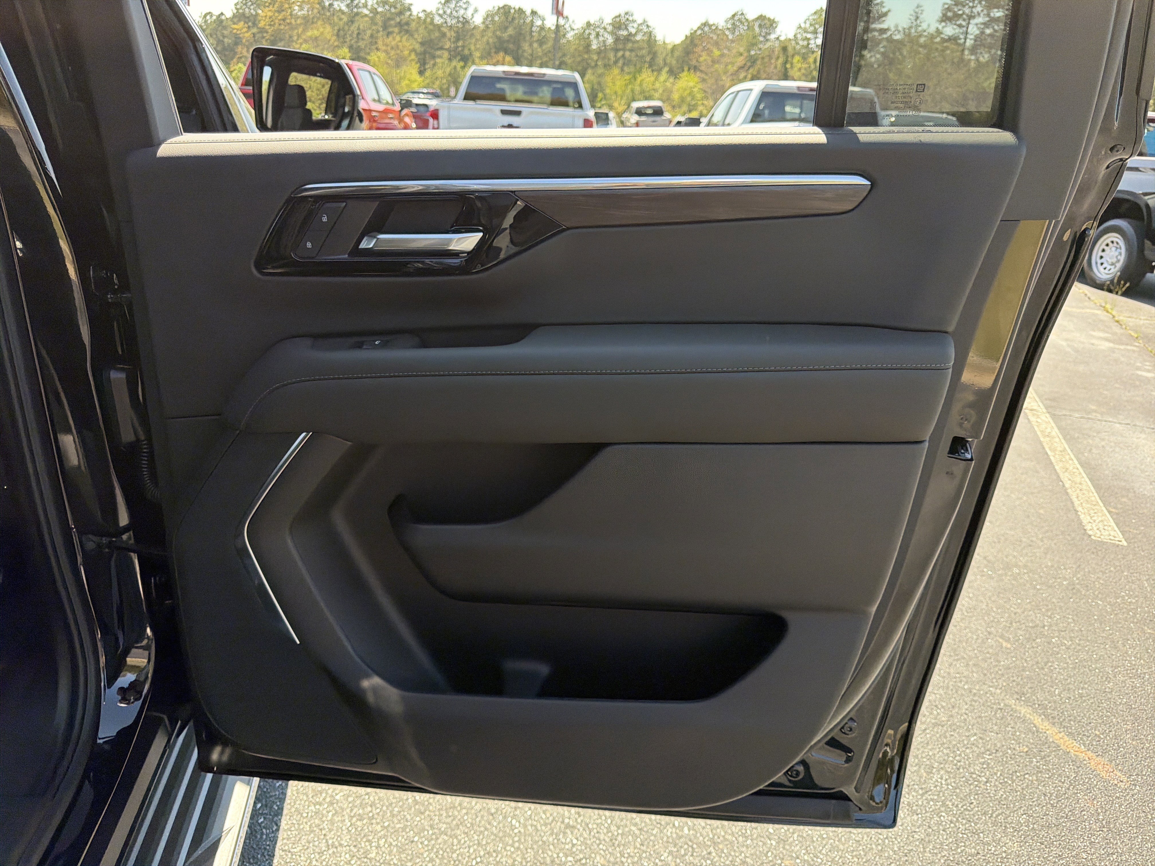 New 2026 Chevrolet Suburban LS w/ LPO, Dark Essentials Package RWD image 17