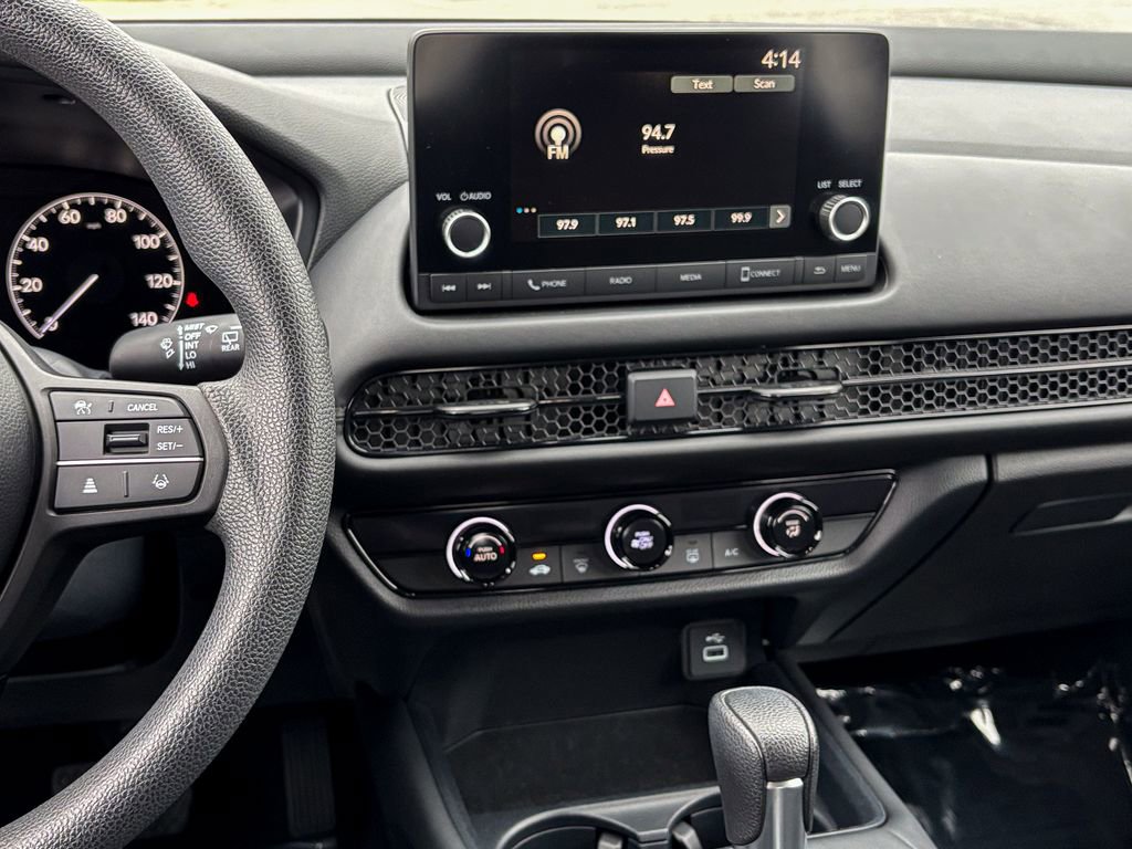 Used 2023 Honda HR-V LX image 29