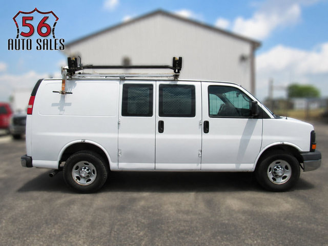 Used 2014 Chevrolet Express 2500 RWD image 1