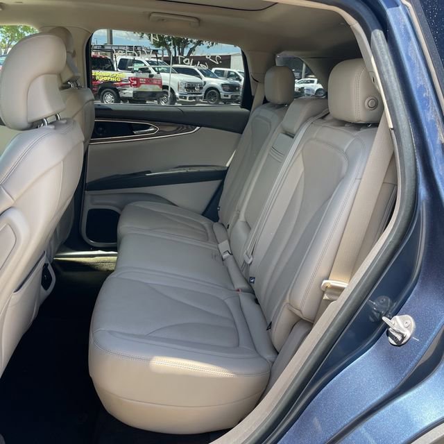 Used 2019 Lincoln Nautilus Reserve AWD/4WD image 13