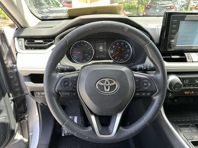 Used 2019 Toyota RAV4 XLE Premium FWD image 14