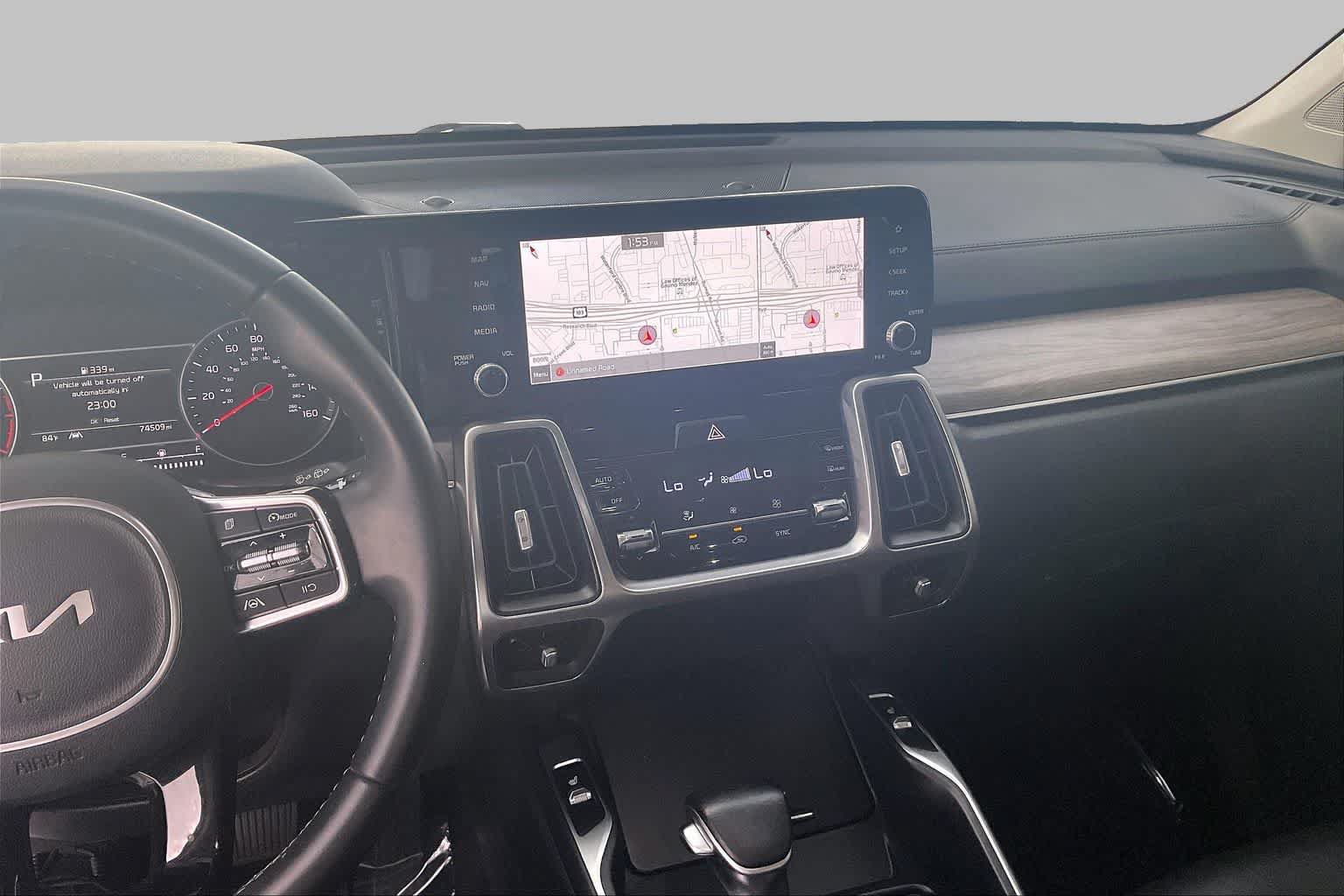 Used 2022 Kia Sorento S w/ Panoramic Sunroof Package AWD/4WD image 7