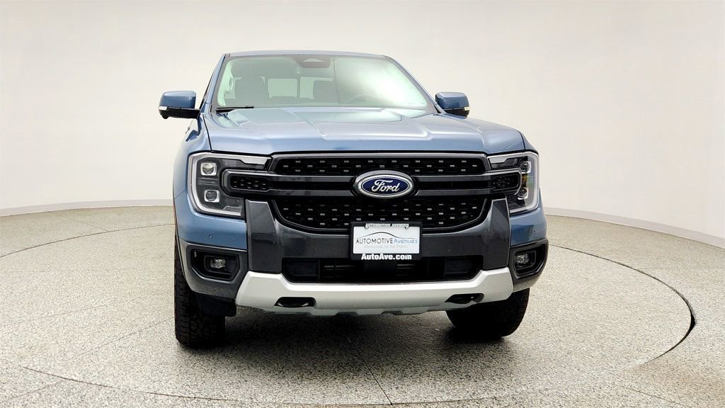 Used 2025 Ford Ranger Lariat w/ FX4 Off-Road Package AWD/4WD image 2