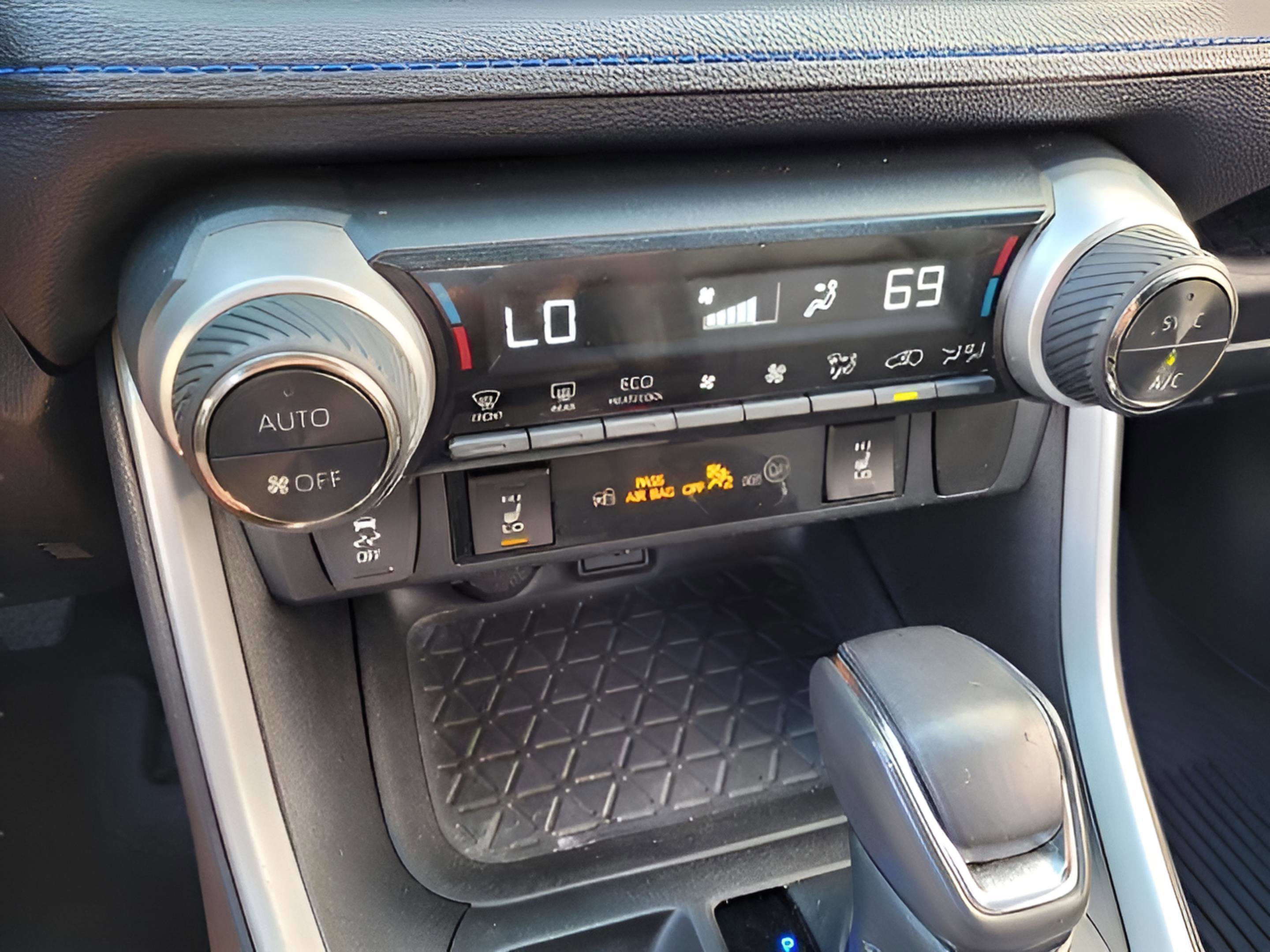 Used 2023 Toyota RAV4 XSE image 23