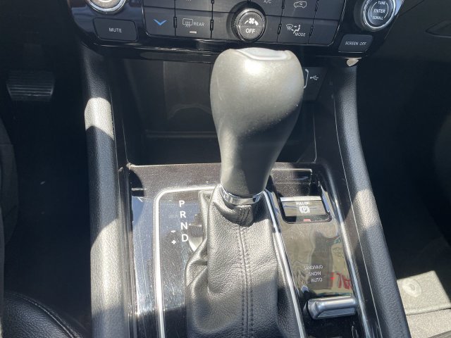 Used 2024 Jeep Compass Latitude AWD/4WD image 15