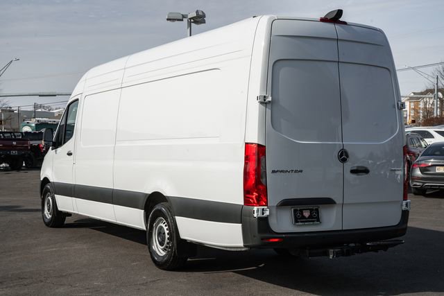 Used 2025 Mercedes-Benz Sprinter 2500 image 5