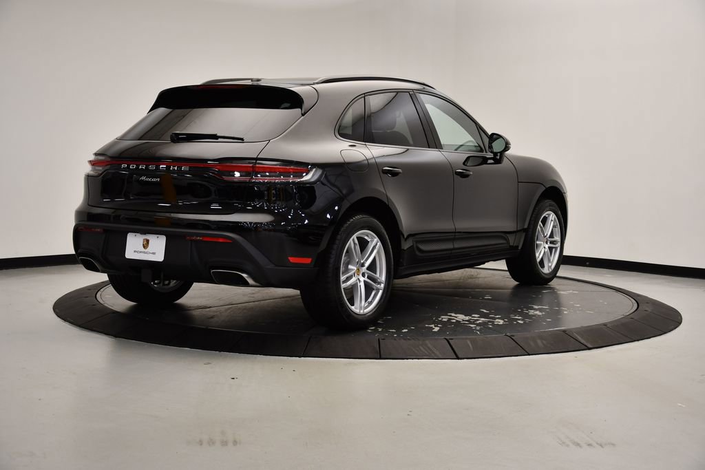 Used 2025 Porsche Macan image 5