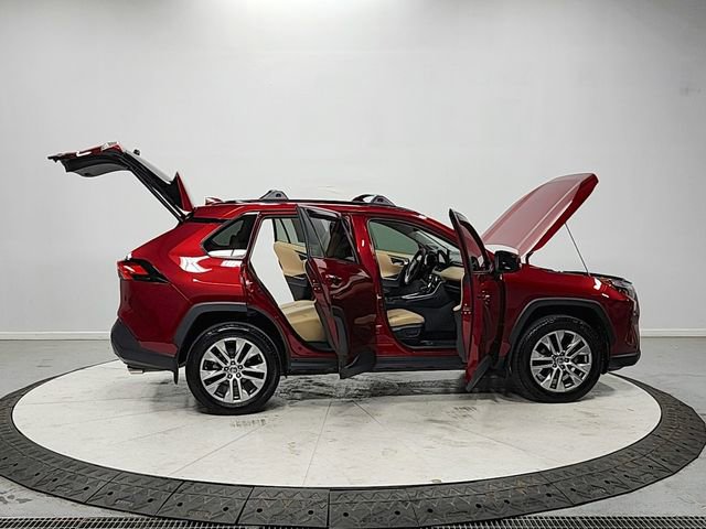 Used 2024 Toyota RAV4 Limited w/ Advanced Technology Package image 16