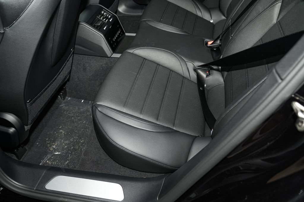 New 2026 Porsche Panamera 4 AWD/4WD image 32