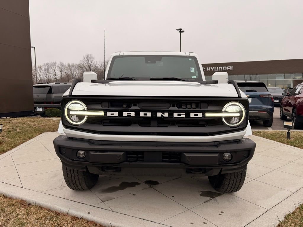 Used 2022 Ford Bronco Outer Banks image 8