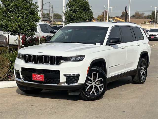 Used 2023 Jeep Grand Cherokee L Limited image 2