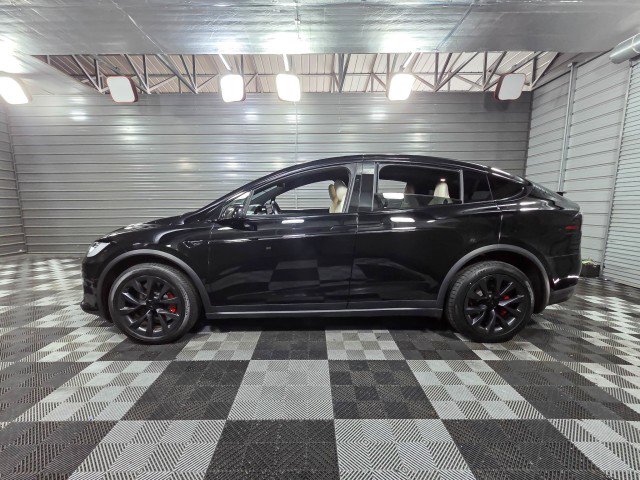 Used 2023 Tesla Model X Plaid image 8