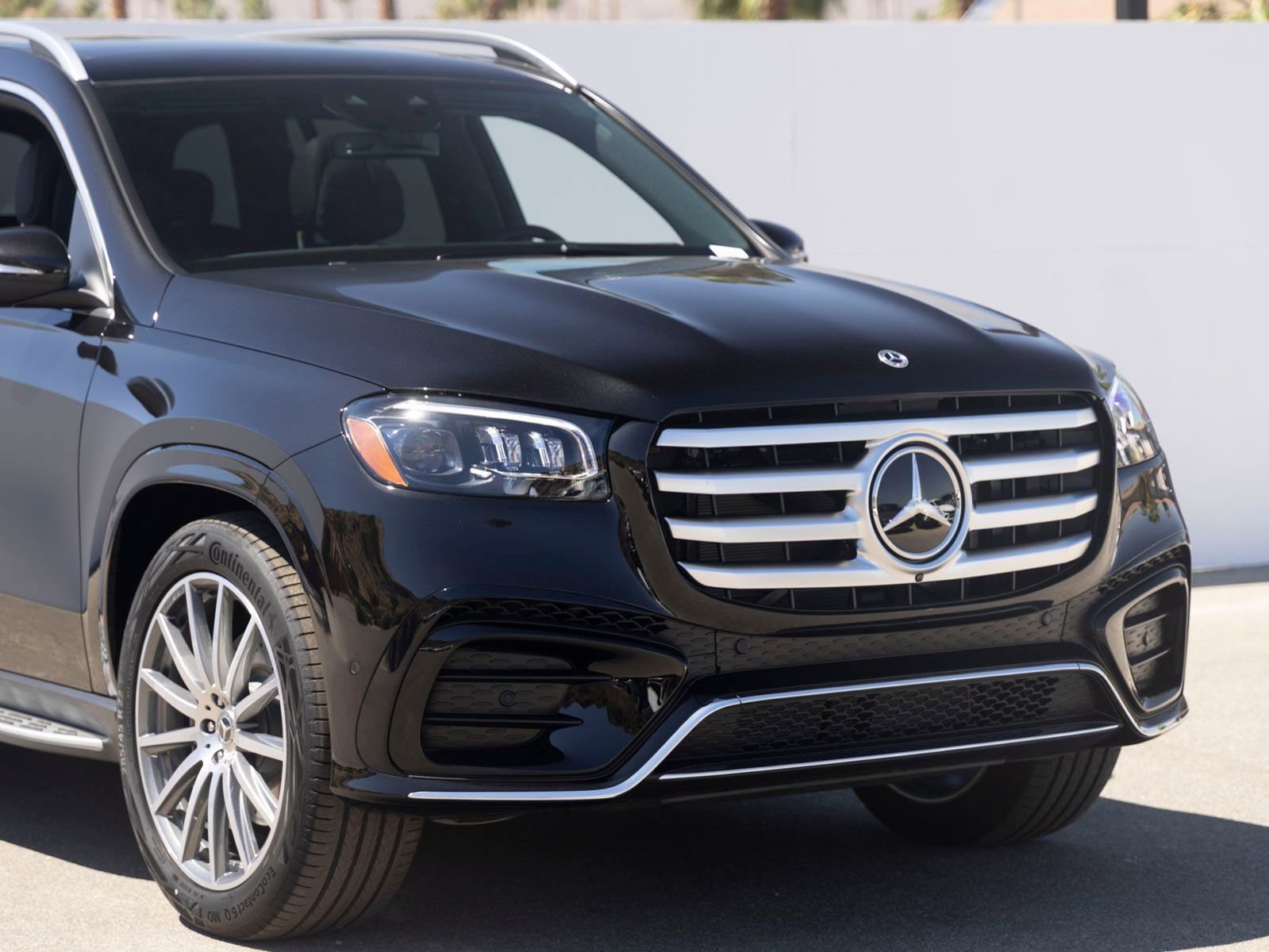 New 2026 Mercedes-Benz GLS 580 4MATIC video 3