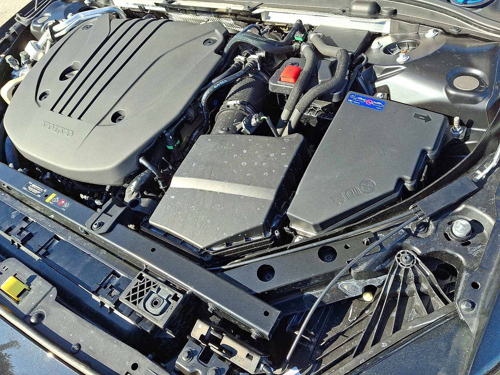 Certified 2024 Volvo S60 B5 Plus w/ Climate Package image 29