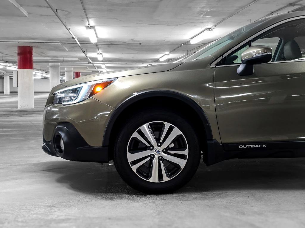 Used 2018 Subaru Outback 2.5i Limited image 16