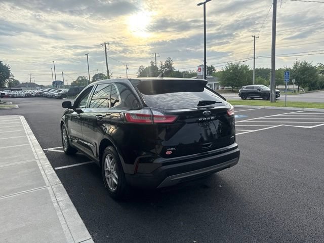 Used 2024 Ford Edge SEL AWD/4WD image 5