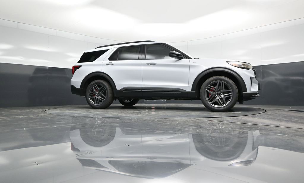 New 2026 Ford Explorer ST-Line w/ ST-Line Street Pack image 54