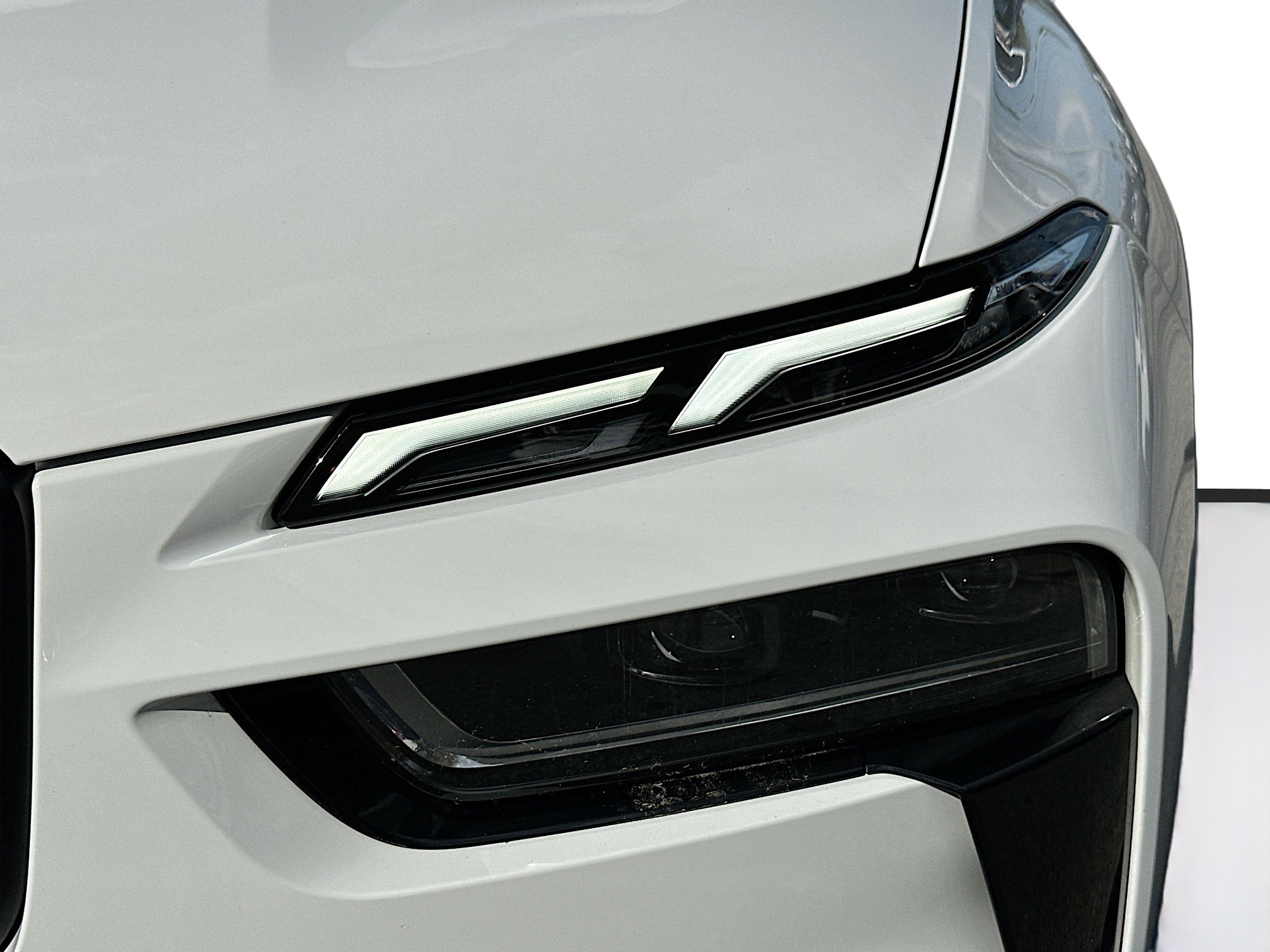 Certified 2023 BMW X7 xDrive40i w/ M Sport Package image 32