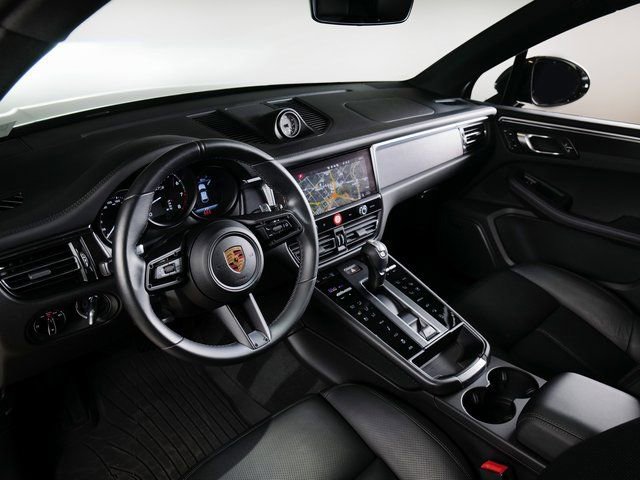 Certified 2022 Porsche Macan GTS AWD/4WD image 21