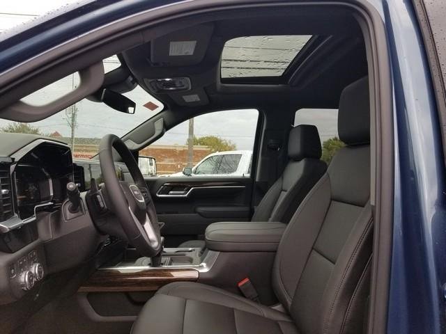 New 2026 GMC Sierra 1500 Elevation w/ Elevation Premium Package image 8