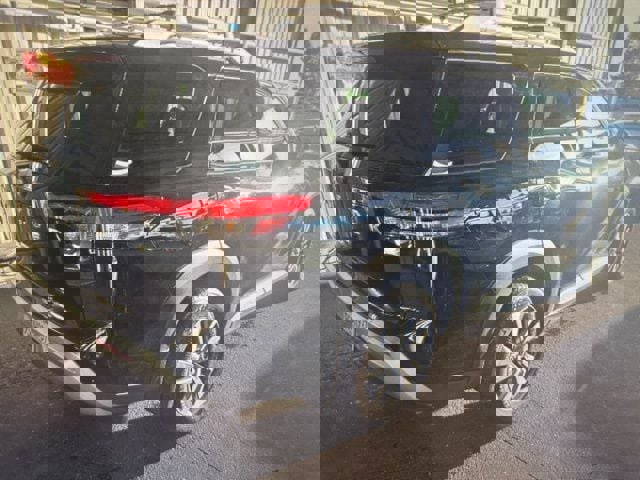 Certified 2025 Nissan Pathfinder SL image 6