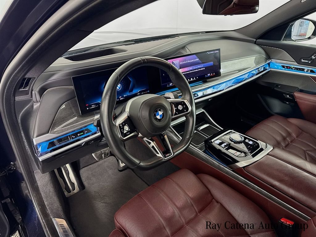 Used 2023 BMW 740i RWD image 9