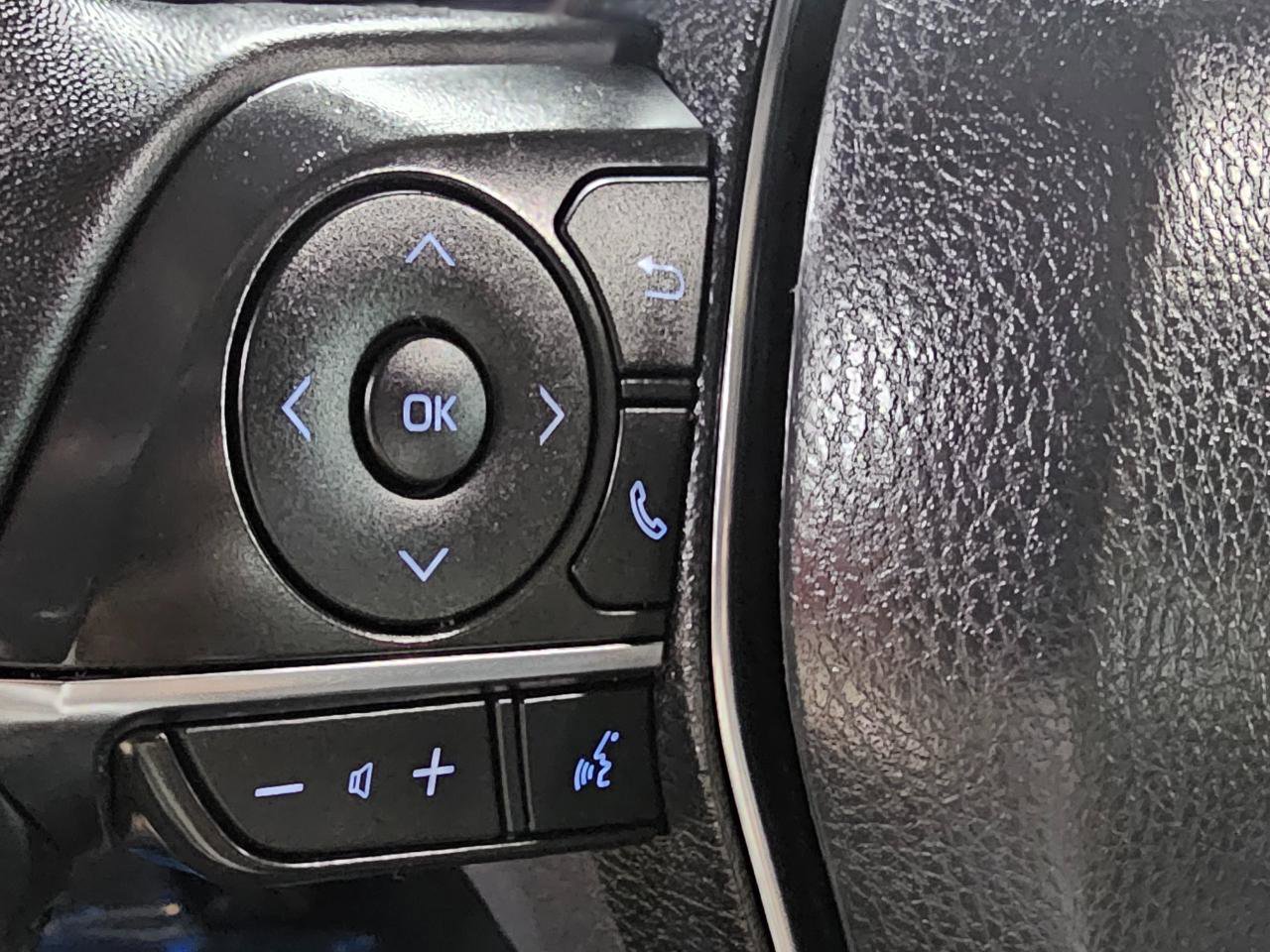 Used 2020 Toyota Camry XSE image 34