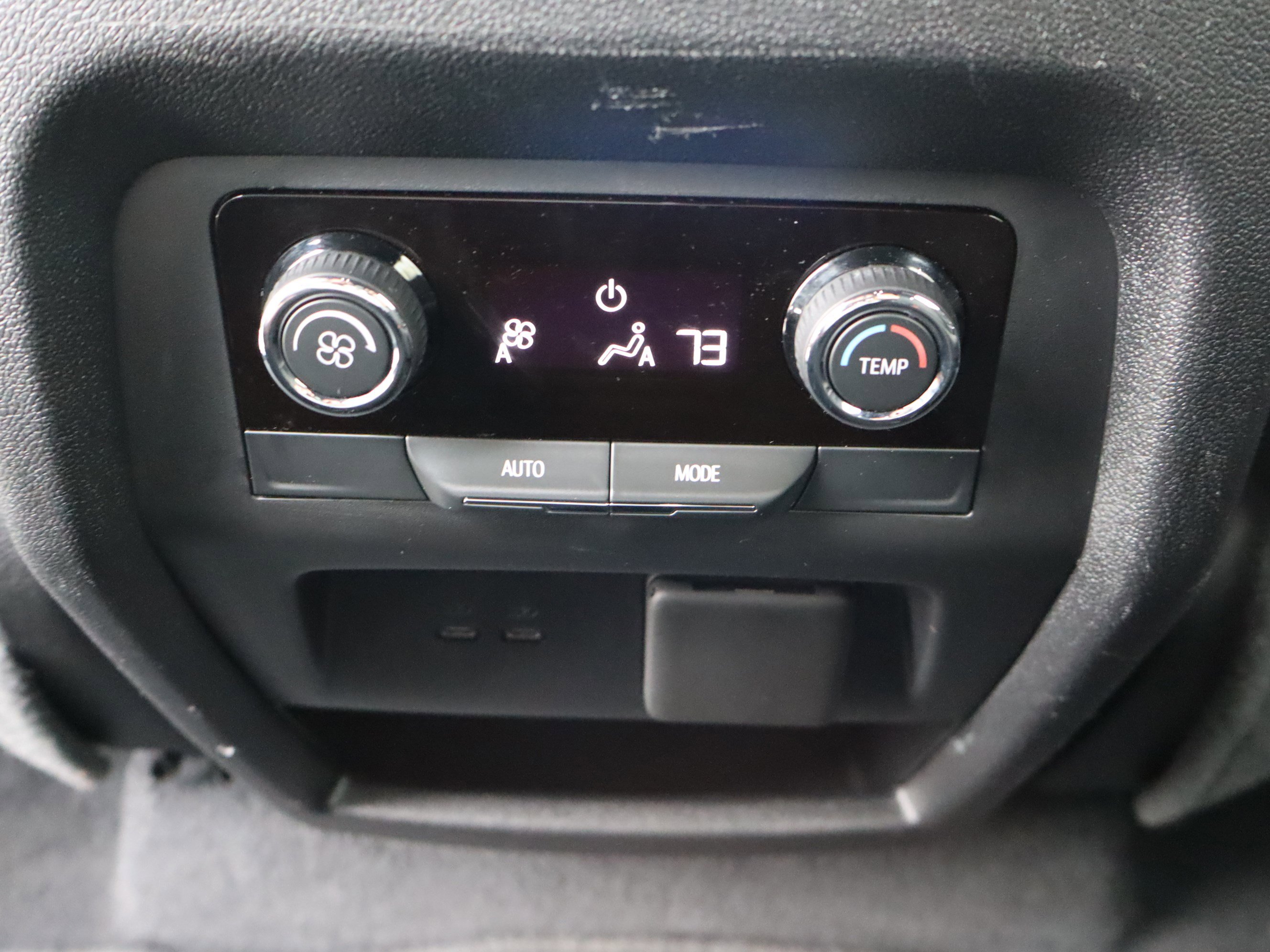Certified 2024 Chevrolet Traverse LT FWD image 33