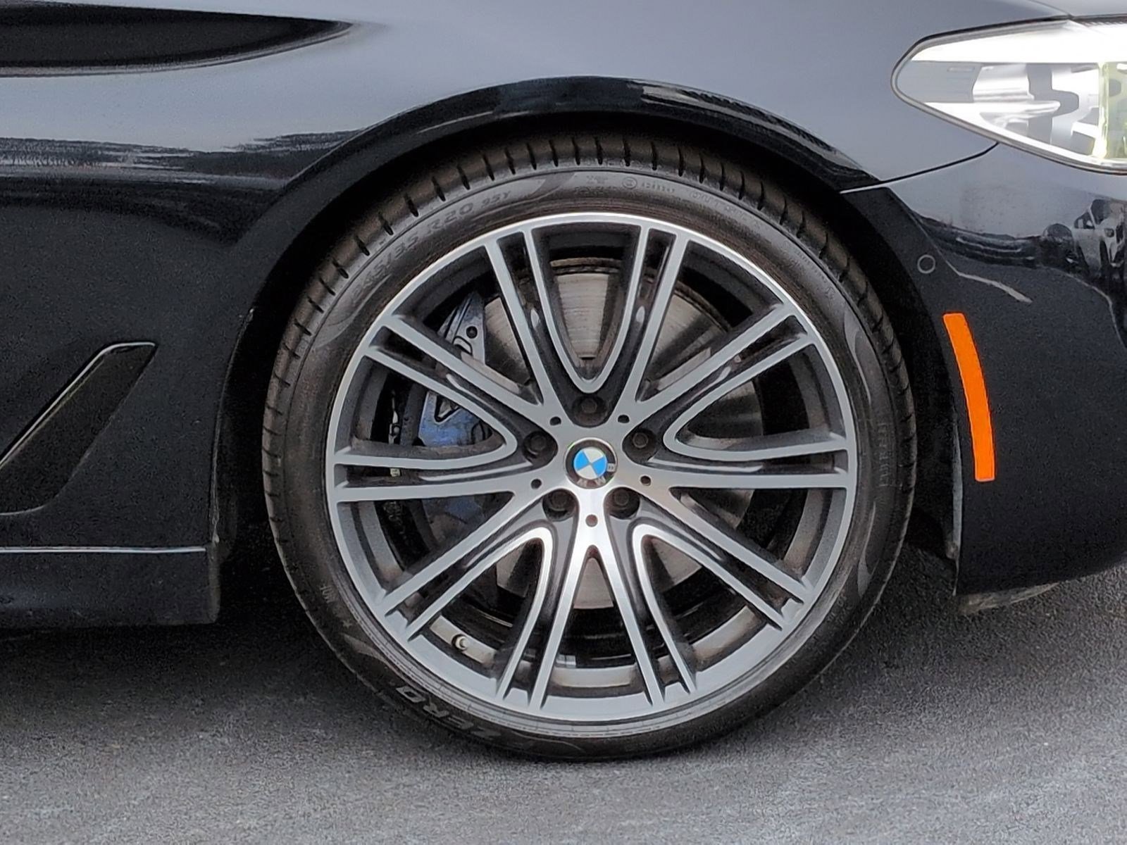 Used 2019 BMW 540i w/ M Sport Package image 13