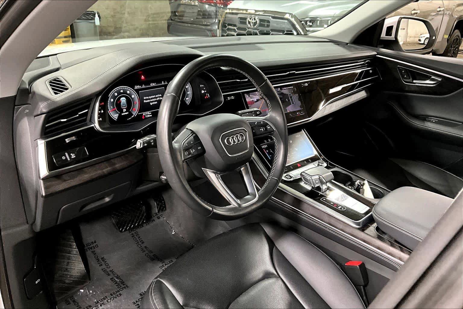 Used 2023 Audi Q8 Prestige AWD/4WD image 18