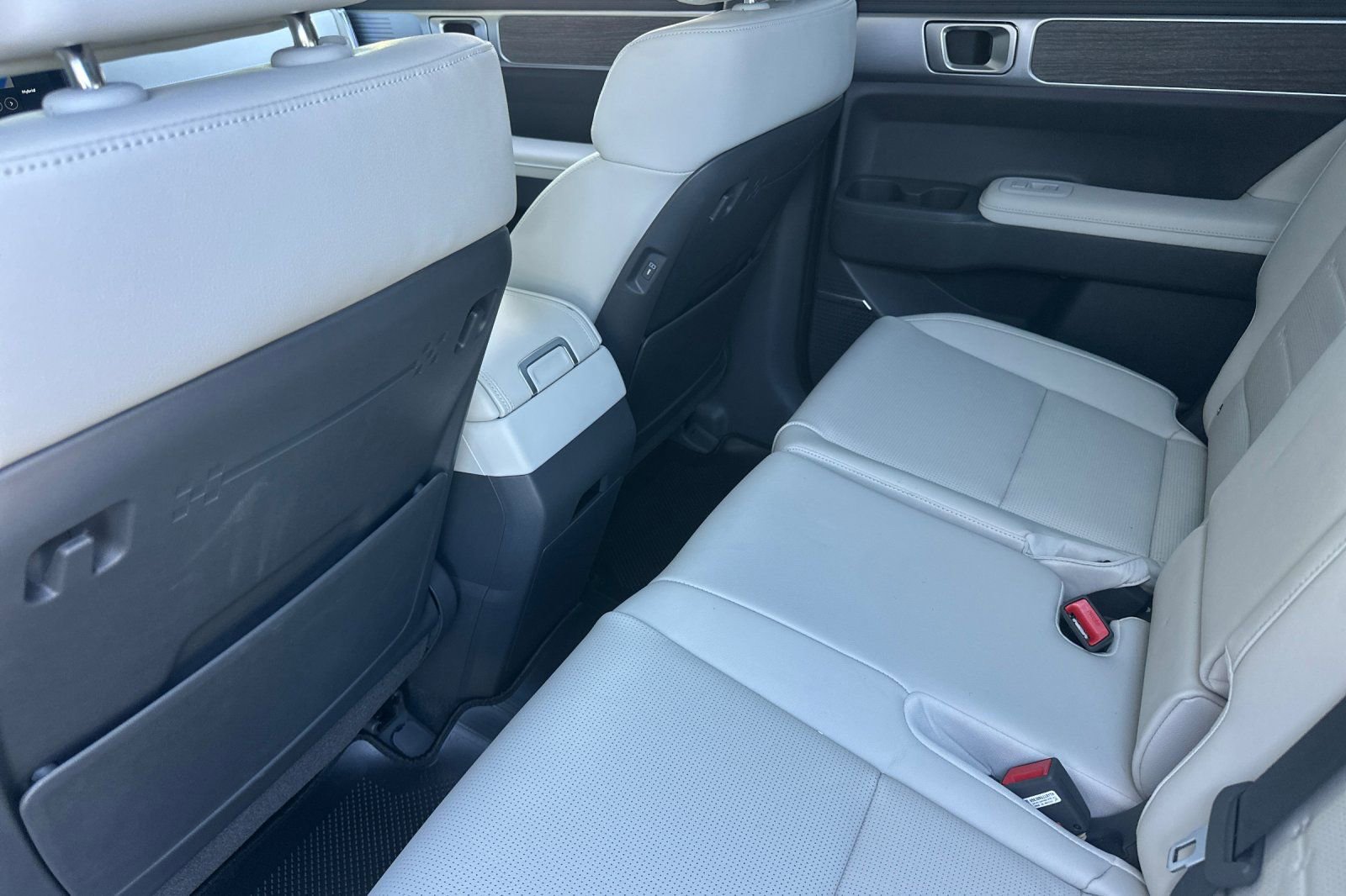 New 2025 Hyundai Santa Fe Limited image 12