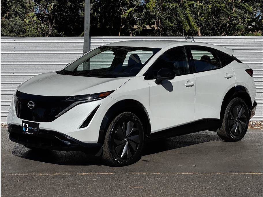 Used 2024 Nissan Ariya AWD image 8