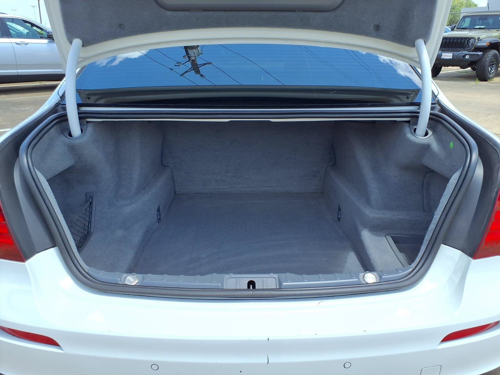 Used 2014 BMW 750Li RWD image 18