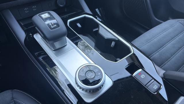 New 2026 Mitsubishi Outlander SE FWD image 18