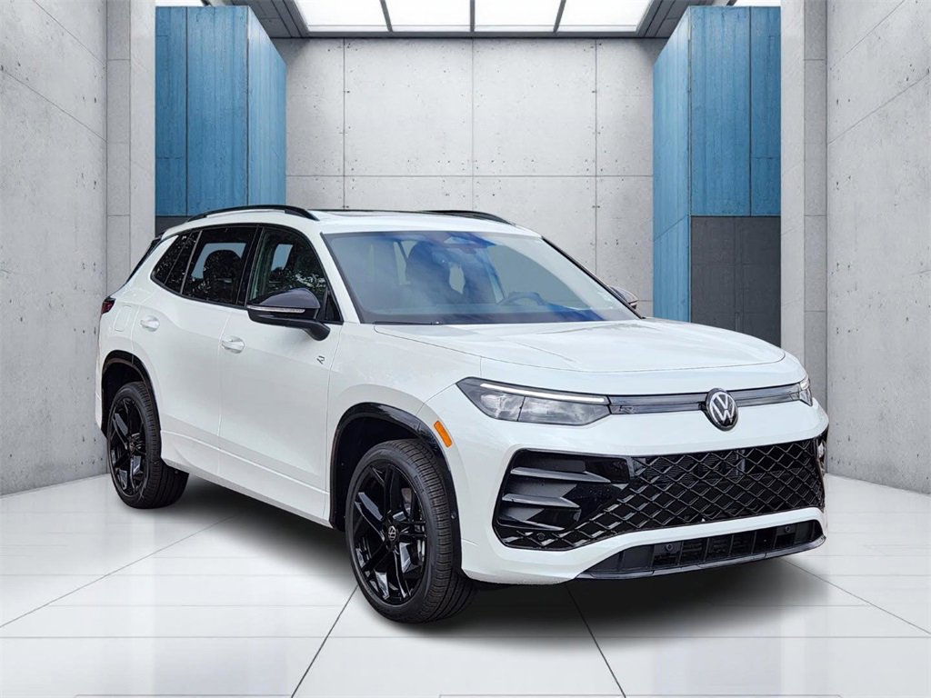 New 2025 Volkswagen Tiguan SE R-Line