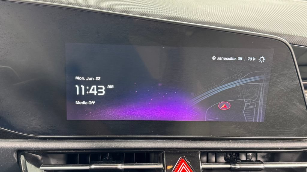 Used 2024 Kia Niro EX FWD image 24