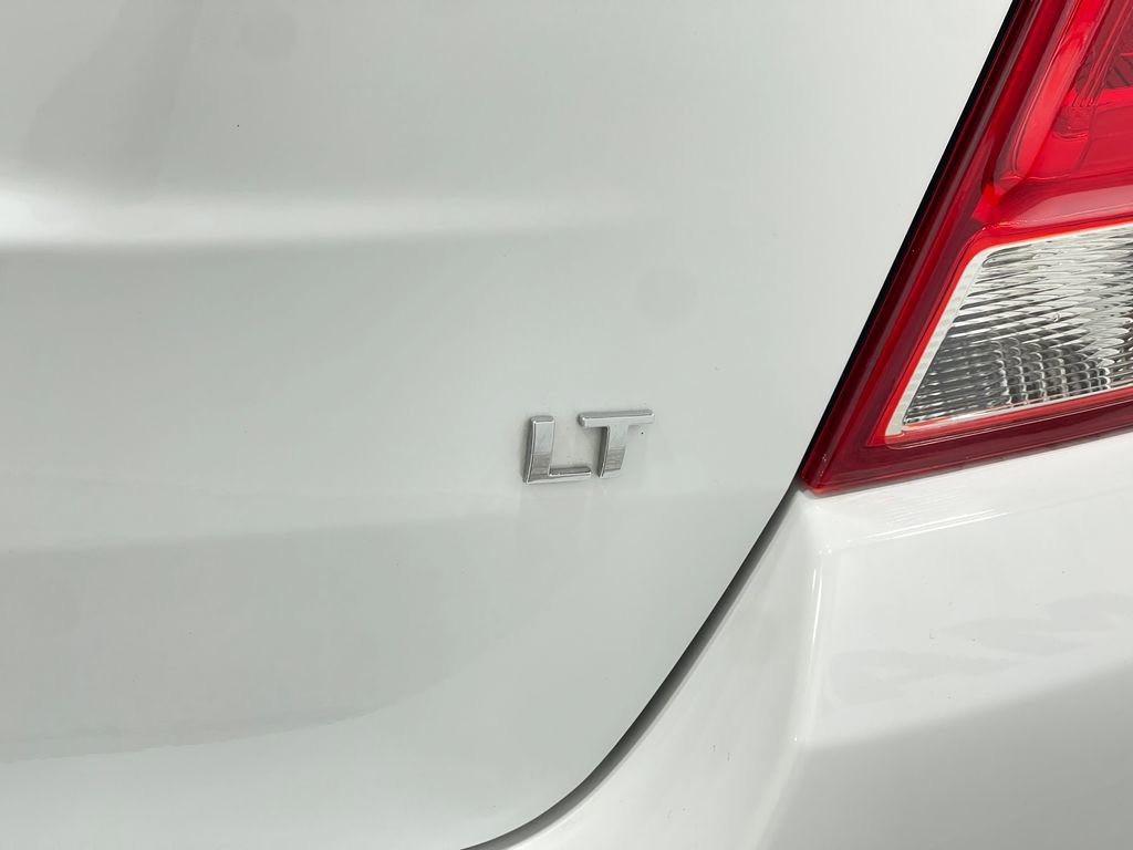 Used 2020 Chevrolet Trax LT w/ Driver Confidence Package image 39