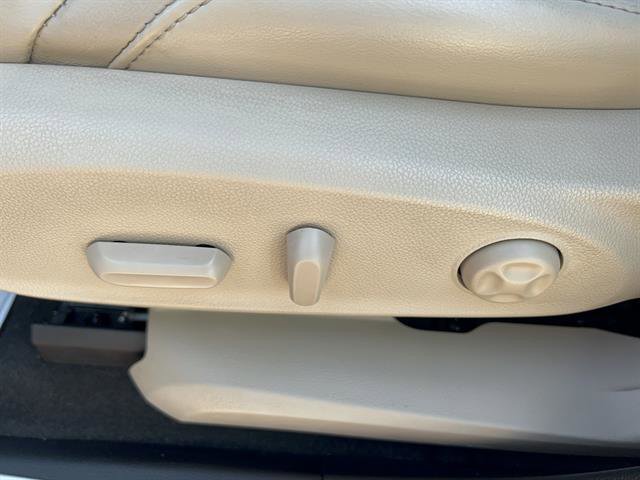 Used 2019 Buick Envision Essence image 17