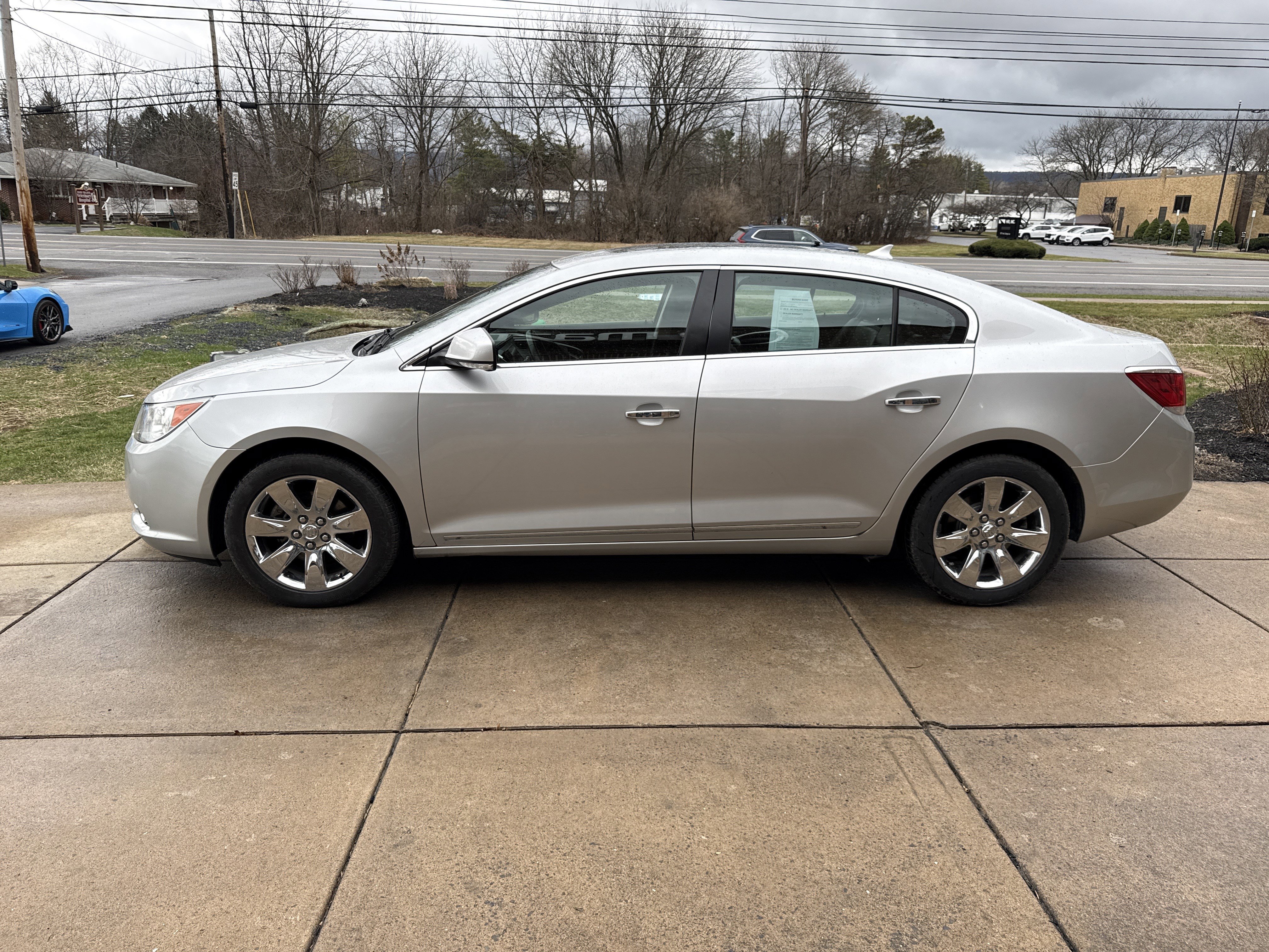 Used 2010 Buick LaCrosse CXL image 7