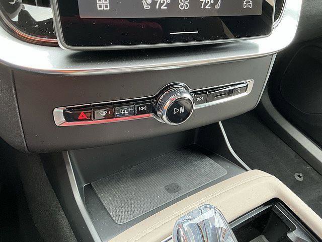 New 2026 Volvo XC90 T8 Ultra w/ Protection Package AWD/4WD image 19