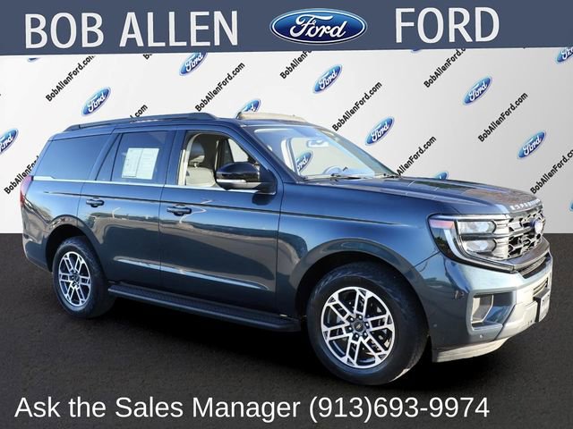 Used 2025 Ford Expedition Active AWD/4WD image 1