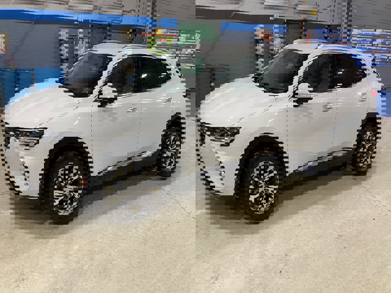 Used 2021 Buick Envision Essence w/ Technology Package I AWD/4WD image 4