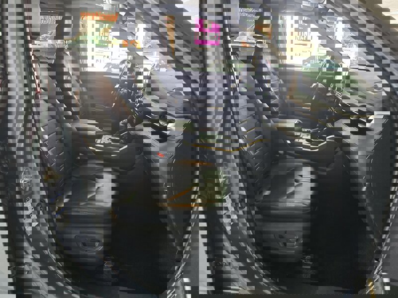 Used 2021 Toyota Highlander XLE image 15