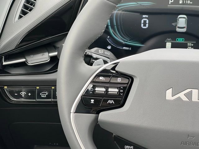 New 2025 Kia Niro SX Touring image 23