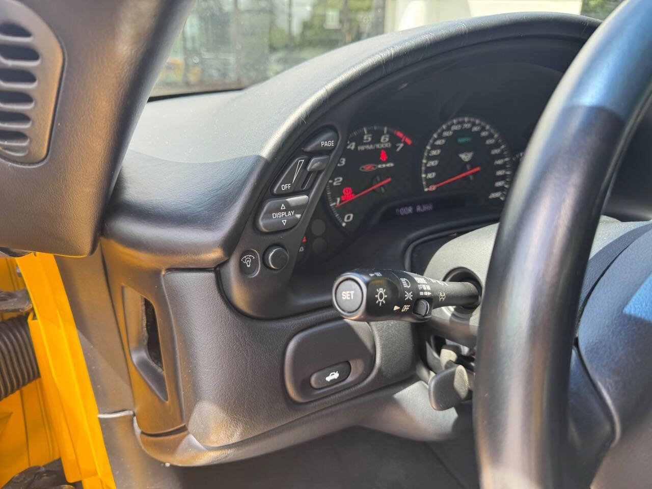 Used 2004 Chevrolet Corvette Z06 w/ Memory Package RWD image 14