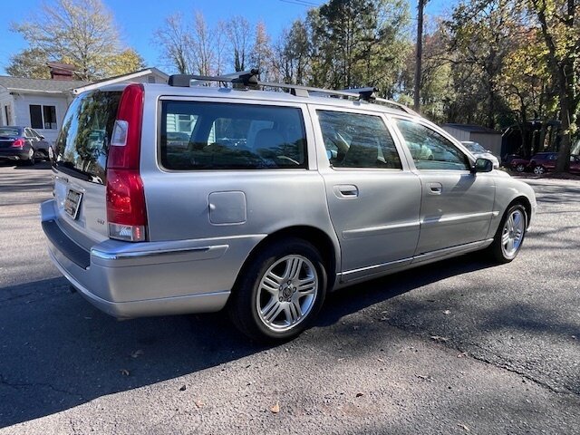 Used 2006 Volvo V70 2.5T FWD image 4